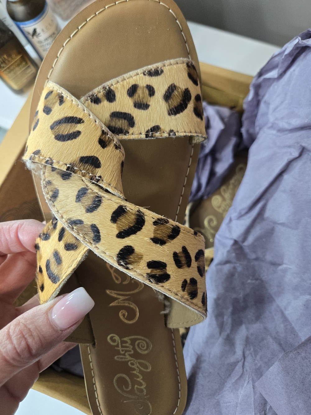 🐒🐵 naughty monkey Leopard Cross-Strap Slide Sandal - Tan and Black